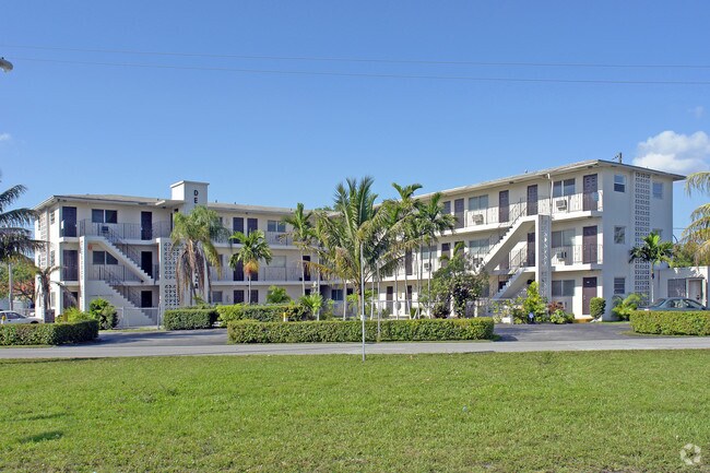 Building Photo - Delaware Plaza Apartments