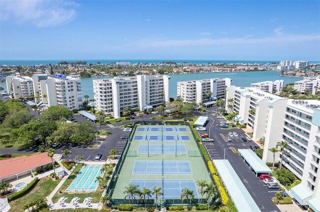 Building Photo - 7963 Sailboat Key Blvd S