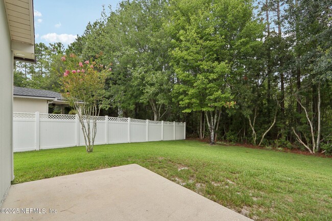 Building Photo - 562 S Aberdeenshire Dr