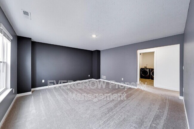 Building Photo - 4543 Nokes Pl