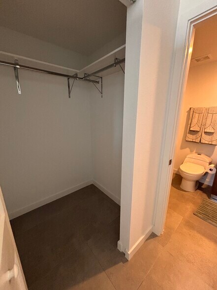 Building Photo - 1941 Fillmore St