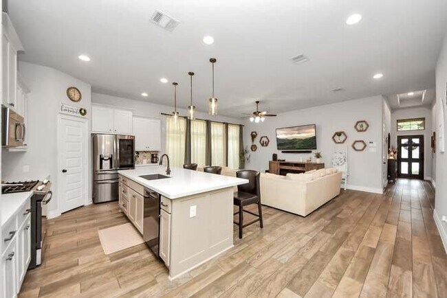 Building Photo - 16307 Pintado Forest Rd