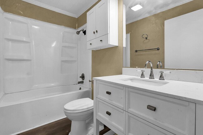 Building Photo - Affordable 3 Bedroom Home