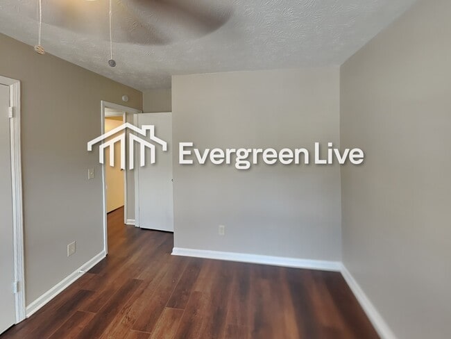 Building Photo - 803 Durham Trail