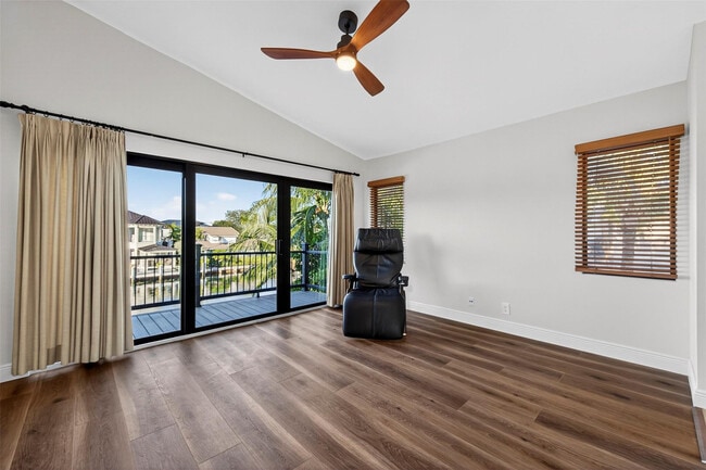 Building Photo - 1505 SE 11th St