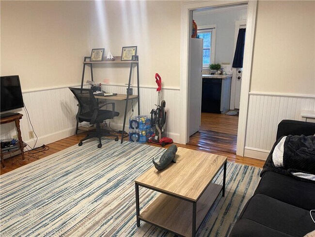 Building Photo - 11 Braman St