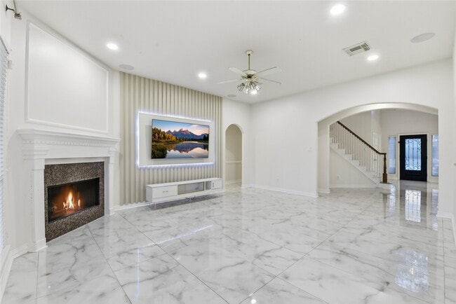 Building Photo - 6507 Hill Haven Ct