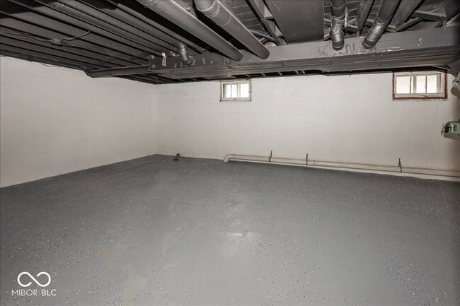 Building Photo - 6144 Winthrop Ave