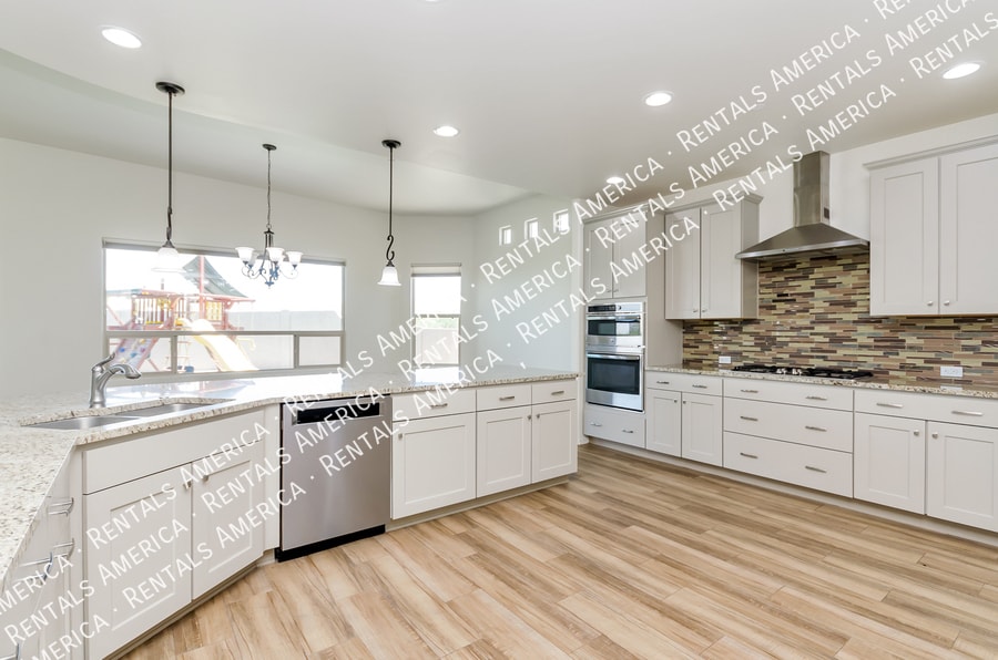 Building Photo - 9441 E Purple Orchid Pl