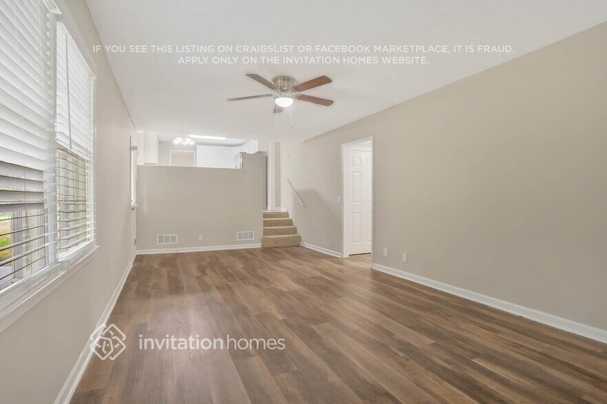 Building Photo - 5018 E Shore Dr SW