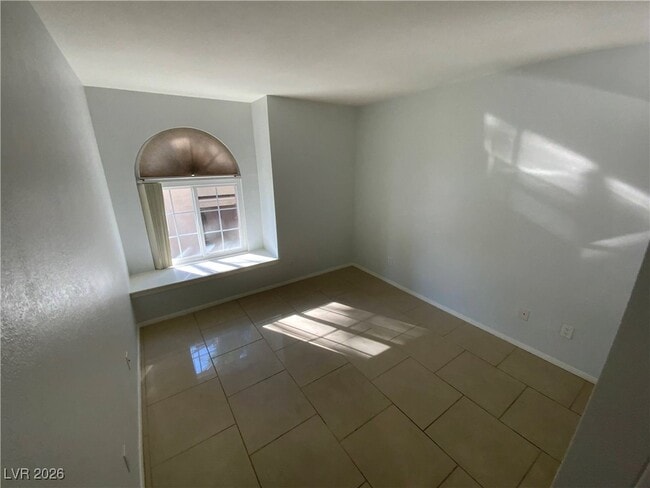 Building Photo - 3145 E Flamingo Rd