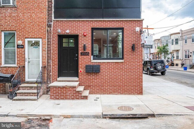 Building Photo - 2356 Gerritt St