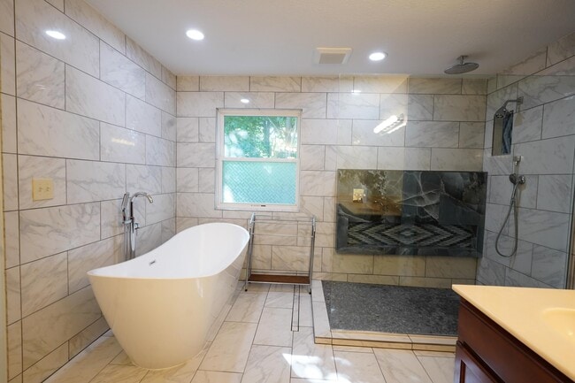 Building Photo - 5260 Leydorf Ln