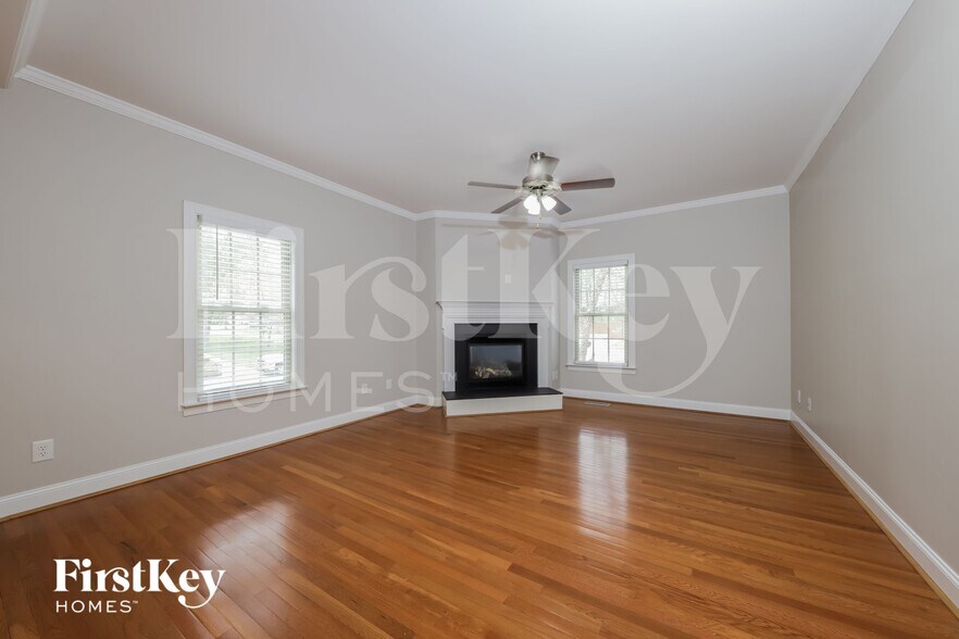 Building Photo - 7092 Orchard Path Dr