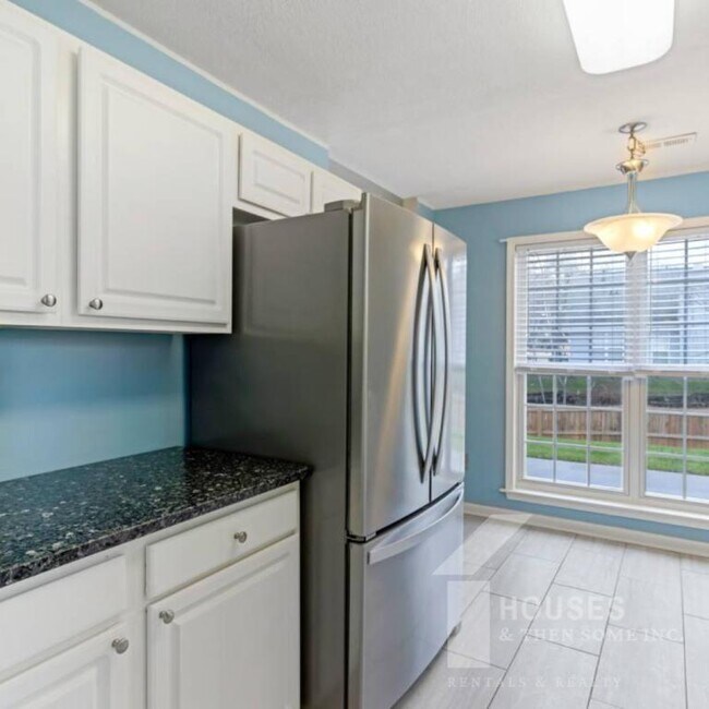 Building Photo - 110 Stonington Way