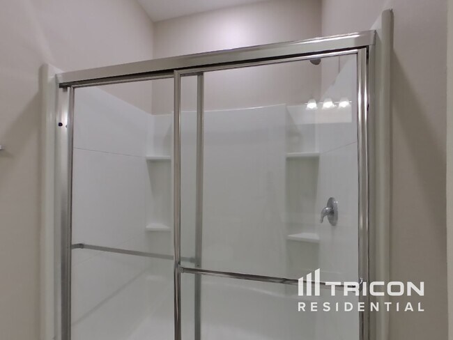 Building Photo - 481 Spotted Slipper Pl