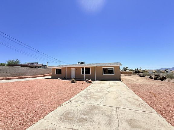 Building Photo - Your dream home