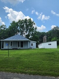 Building Photo - 3707 6th Rd
