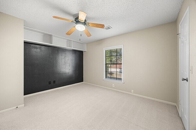 Building Photo - 15002 Havenridge Dr