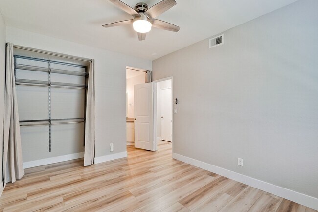 Building Photo - Welcome Home!!! - Great Location