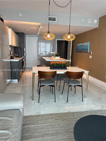 Building Photo - 3131 NE 7th Ave