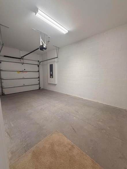 Building Photo - 147 Lakeside Lndg Ct