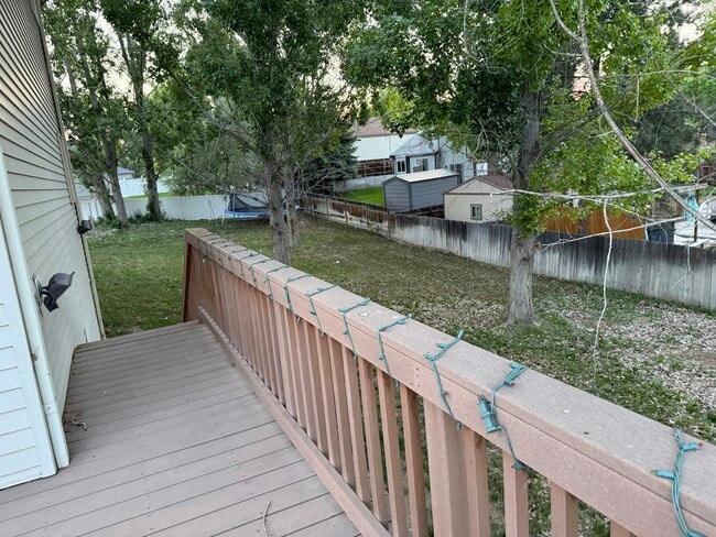 Building Photo - 2092 Colonial Dr