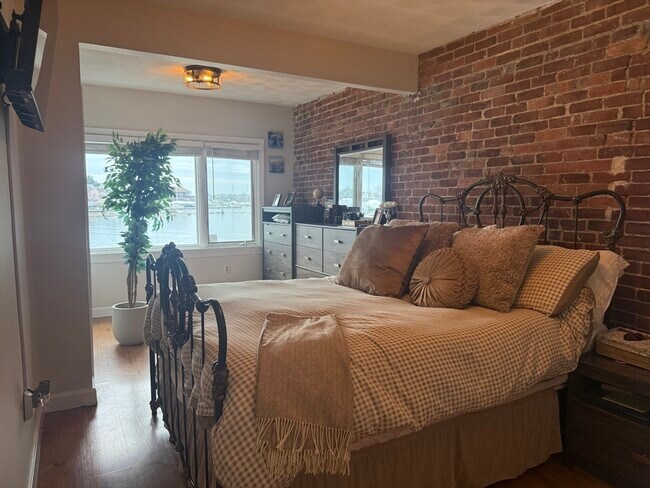 Building Photo - 235 Washington Ave