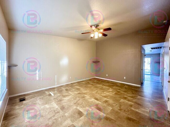 Building Photo - 1 Month Free!!! Beautiful 3BR 2 Bath home with RV Parking!