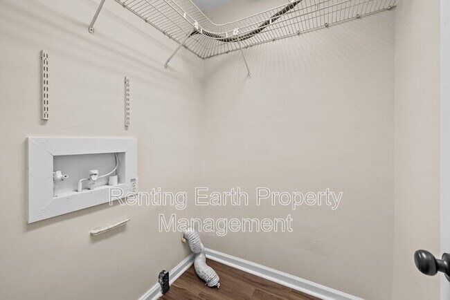 Building Photo - 2224 3rd St NW