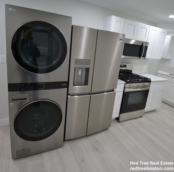 Building Photo - 15 Avalon St