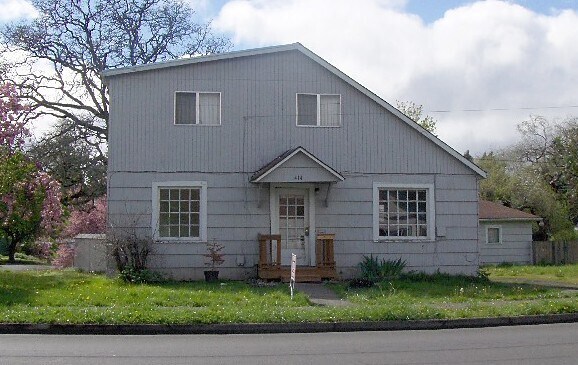 Primary Photo - behe02