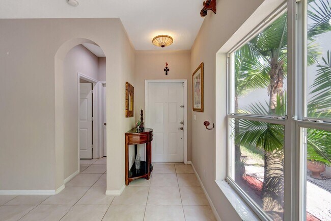 Building Photo - 6788 Hendry Dr