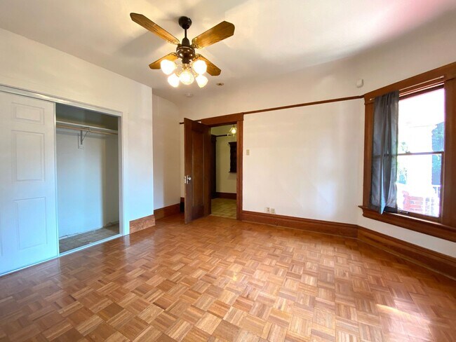 Building Photo - 543 Franklin St