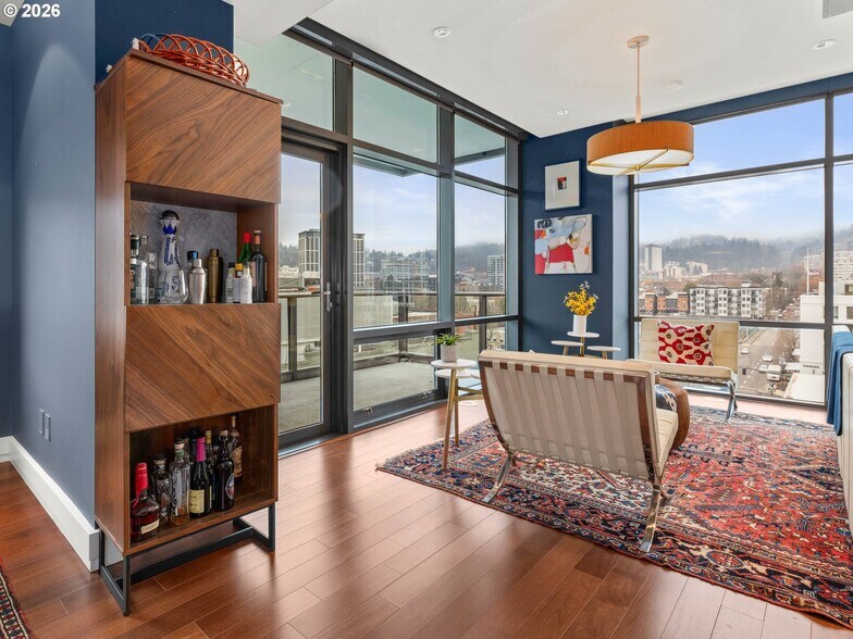 Building Photo - 311 NW 12th Ave