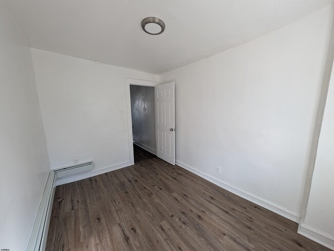 Building Photo - 126 N Delaware Ave