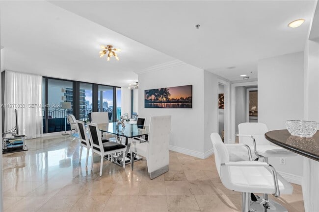 Building Photo - 1500 Ocean Dr