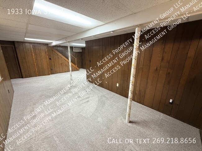 Building Photo - 1933 Iowa St SW