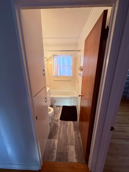 Building Photo - 4831 Ridge Rd