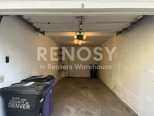 Building Photo - Your new 3 Bed 2 Bath home is waiting for you on Trenton St.