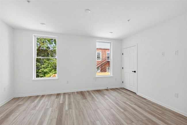 Building Photo - 890-892 N 42nd St
