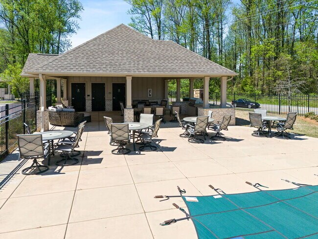 Building Photo - 6502 Moon Crest Ln NW