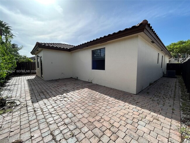 Building Photo - 15180 SW 119th Way