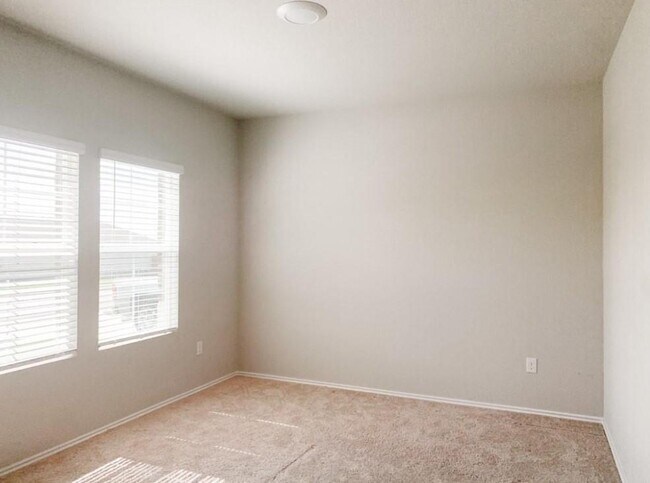 Building Photo - 12729 Brahmin Dr
