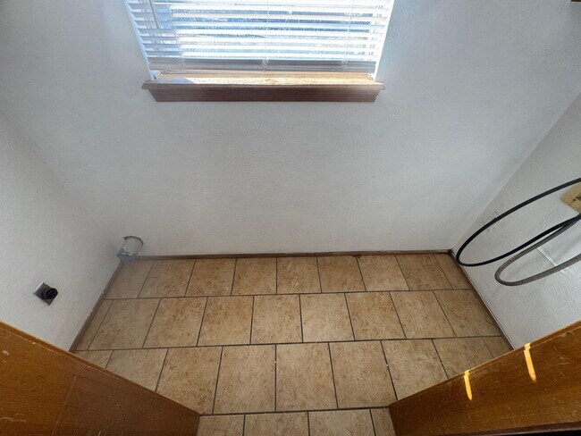 Building Photo - 7405 Waco Ave