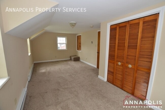 Building Photo - 536 Tepper Rd