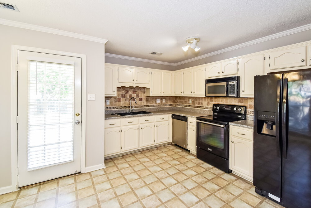 Building Photo - 10746 Pecan View Dr