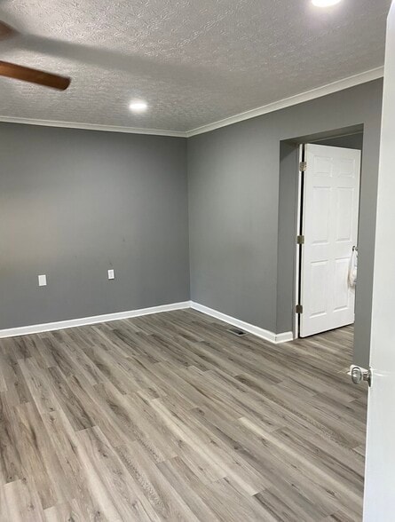 Building Photo - 1060 Johnnie Bud Ln