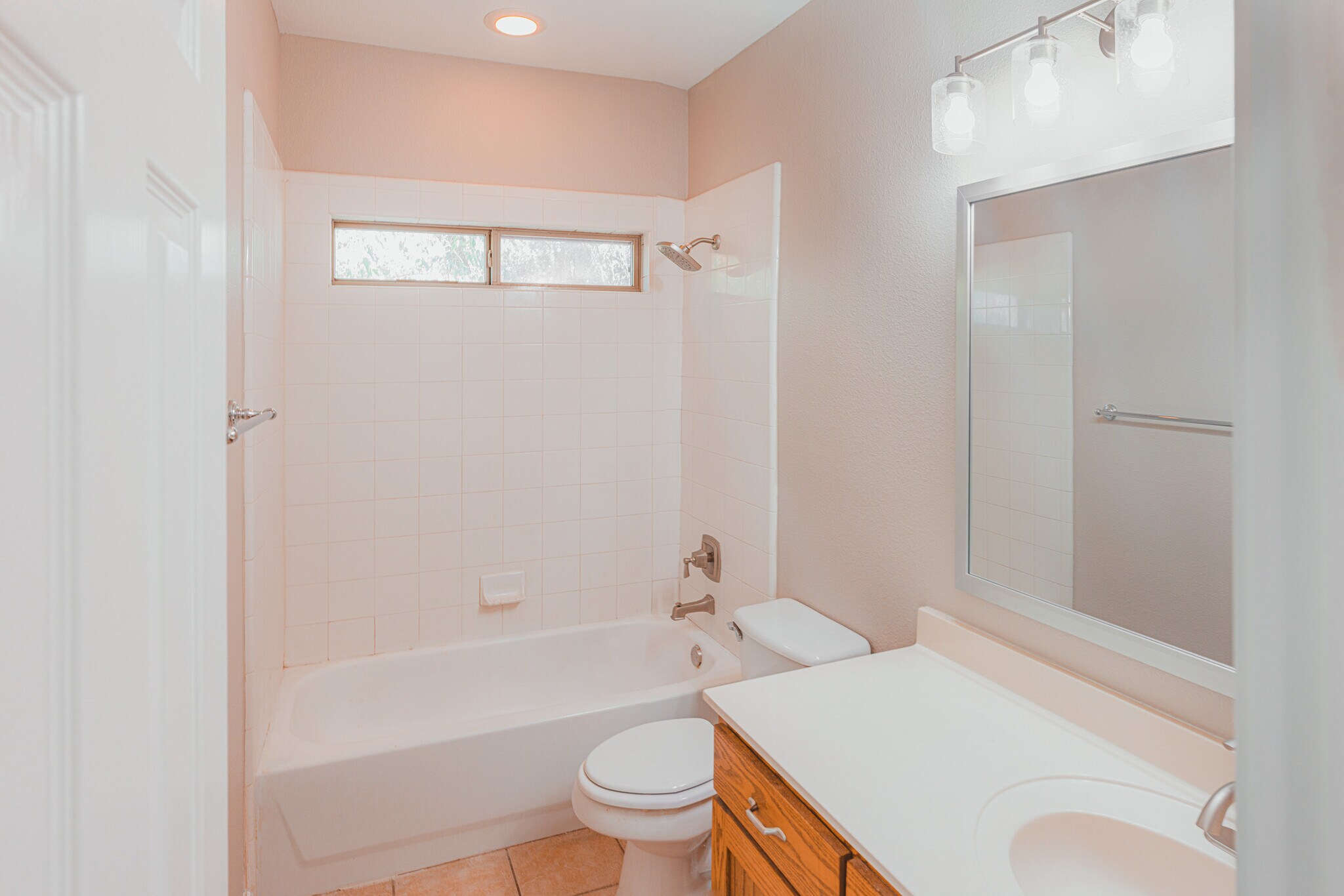 Building Photo - 113 D L Vest