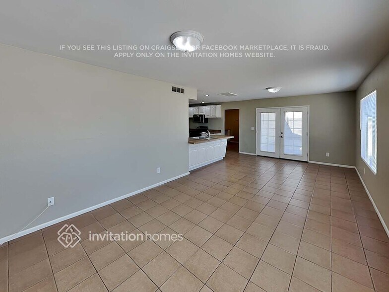 Building Photo - 10902 W Montecito Ave